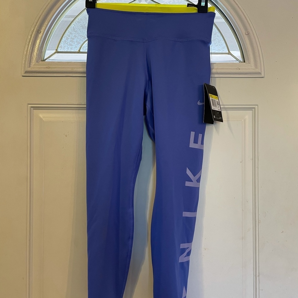 Women’s Nike Logo Dri-Fit High Rise Crop